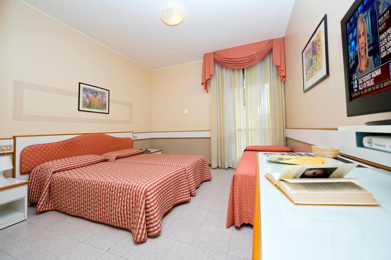 Hotel Faro Montichiari Exterior foto